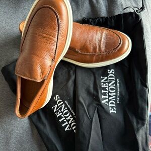 Allen Edmonds Hayes Men's Venetian Loafer.